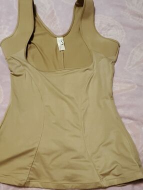 Maidenform Nude/Tan Shapewear Tank